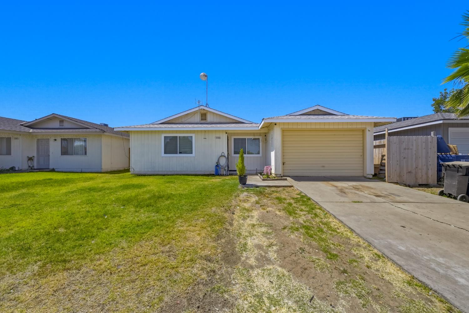 12733 Washington Ave, Le Grand, CA 95333
