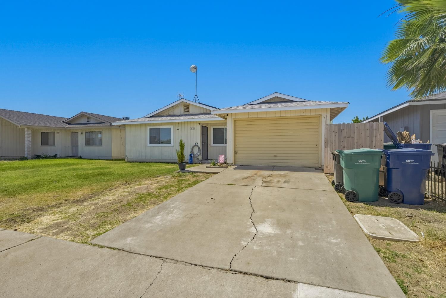 12733 Washington Ave, Le Grand, CA 95333