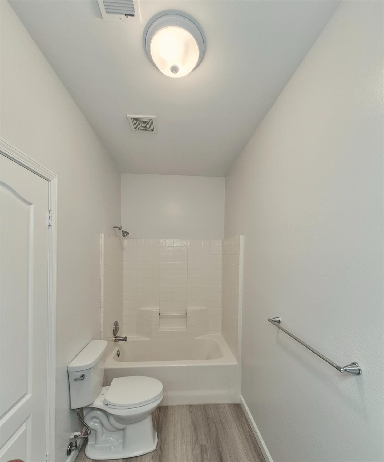 9128 N Recreation Ave, Fresno, CA 93720