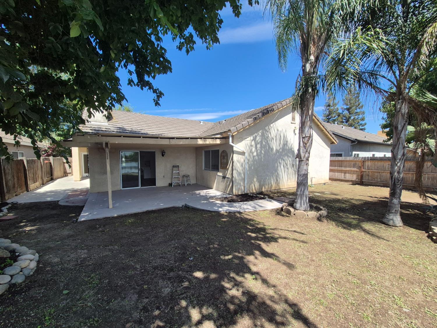 9128 N Recreation Ave, Fresno, CA 93720
