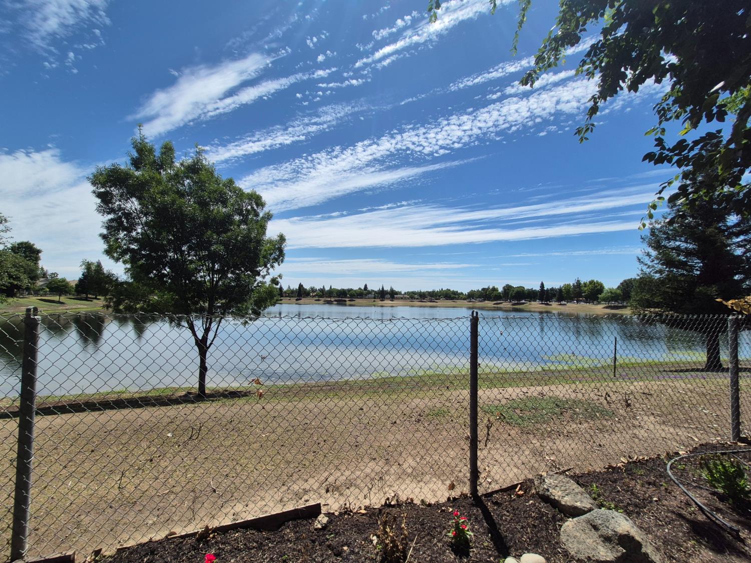 9128 N Recreation Ave, Fresno, CA 93720