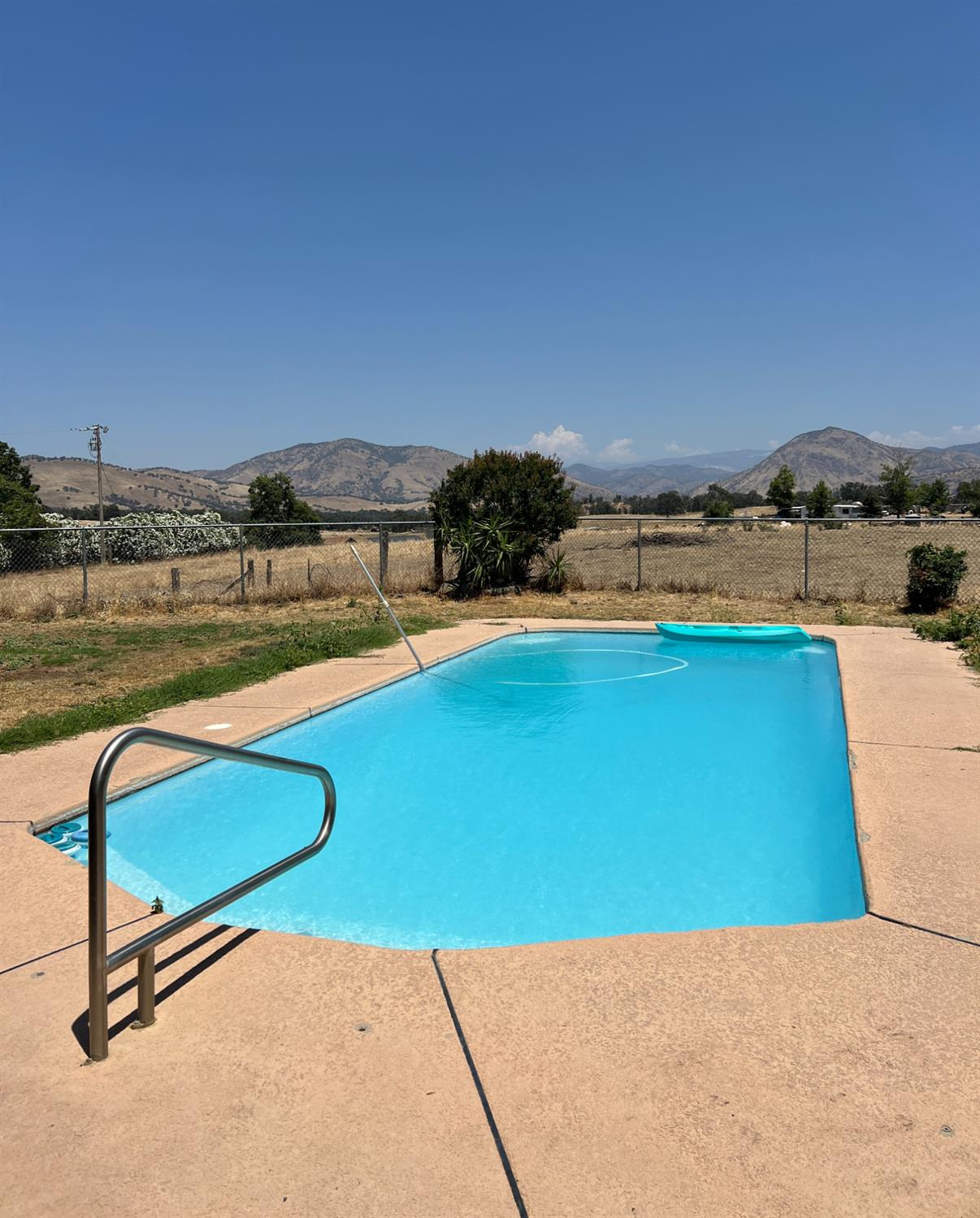 32644 Quail Ln, Yokuts Valley, CA 93675