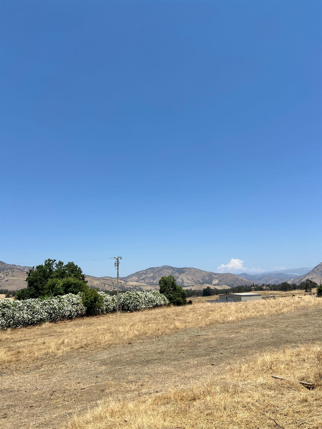 32644 Quail Ln, Yokuts Valley, CA 93675