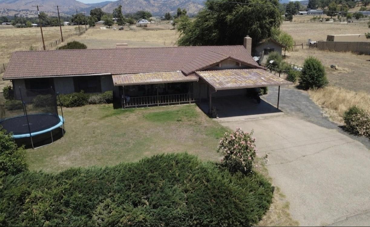 32644 Quail Ln, Yokuts Valley, CA 93675