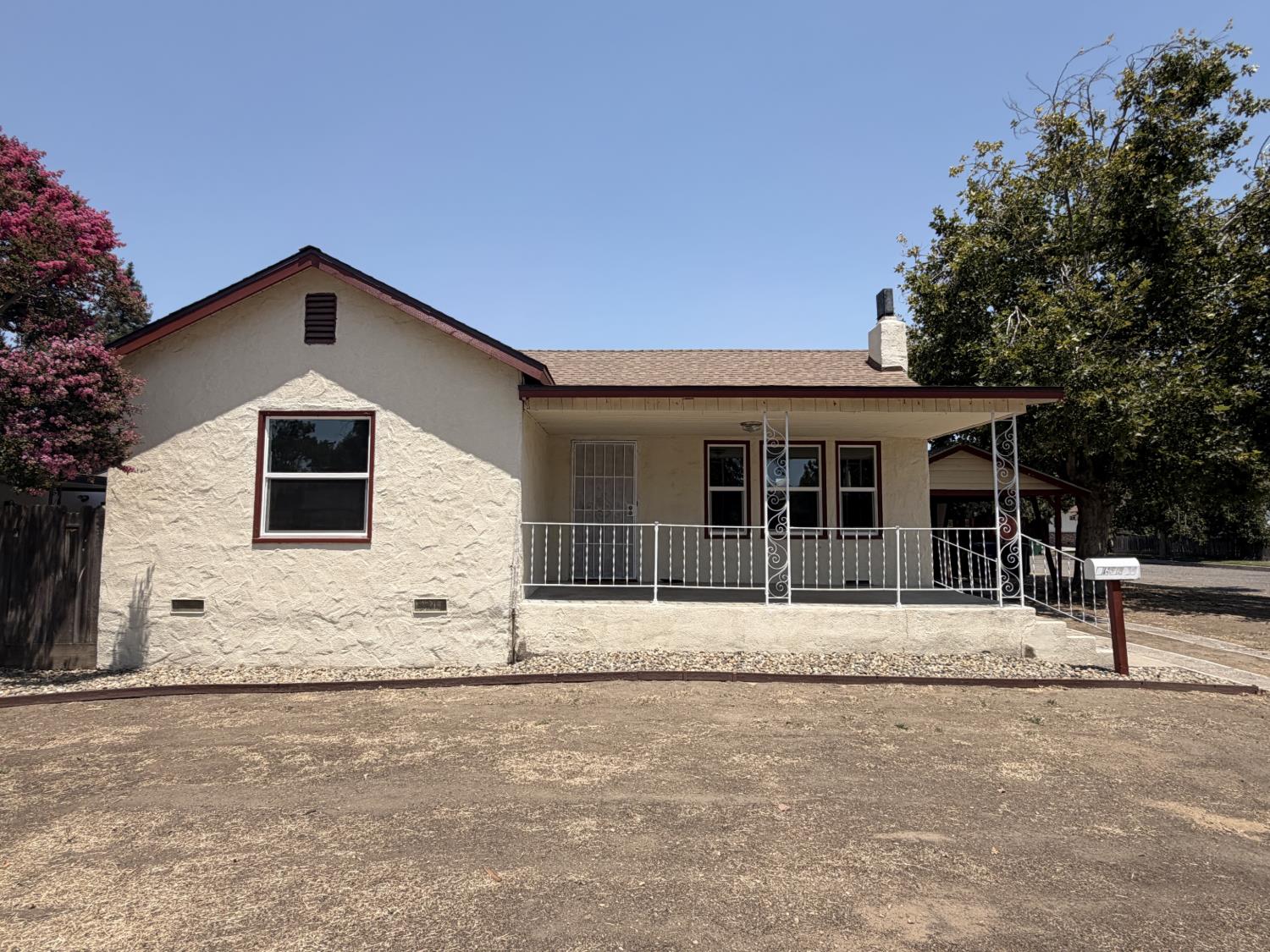410 N 3Rd St, Chowchilla, CA 93610
