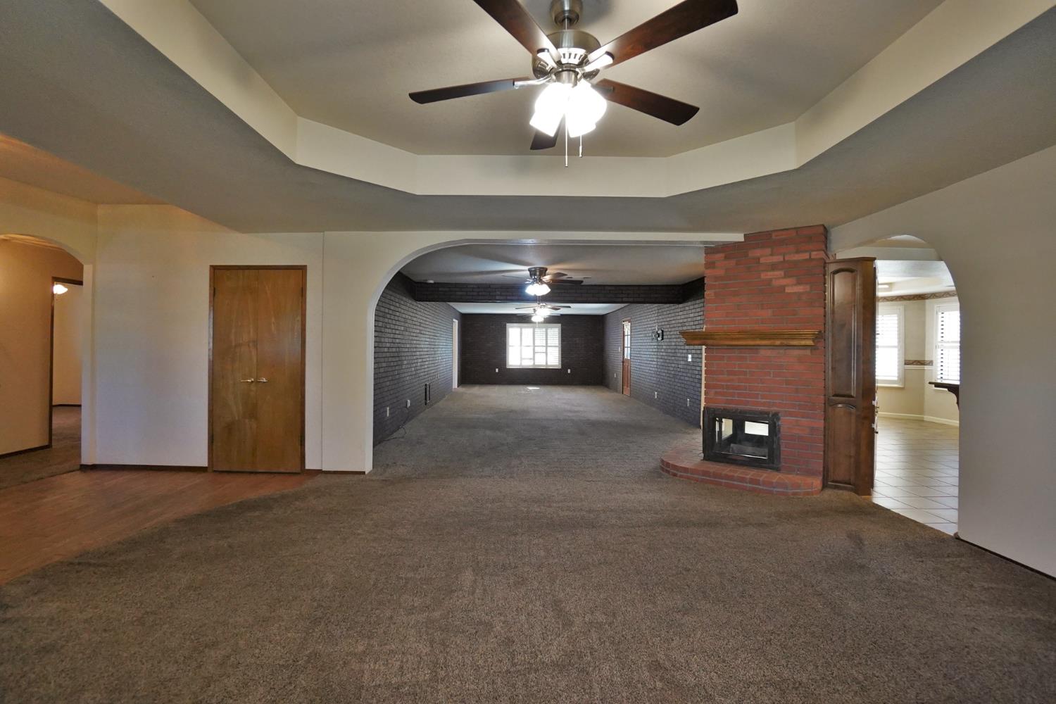 2479 Carter Way, Hanford, CA 93230