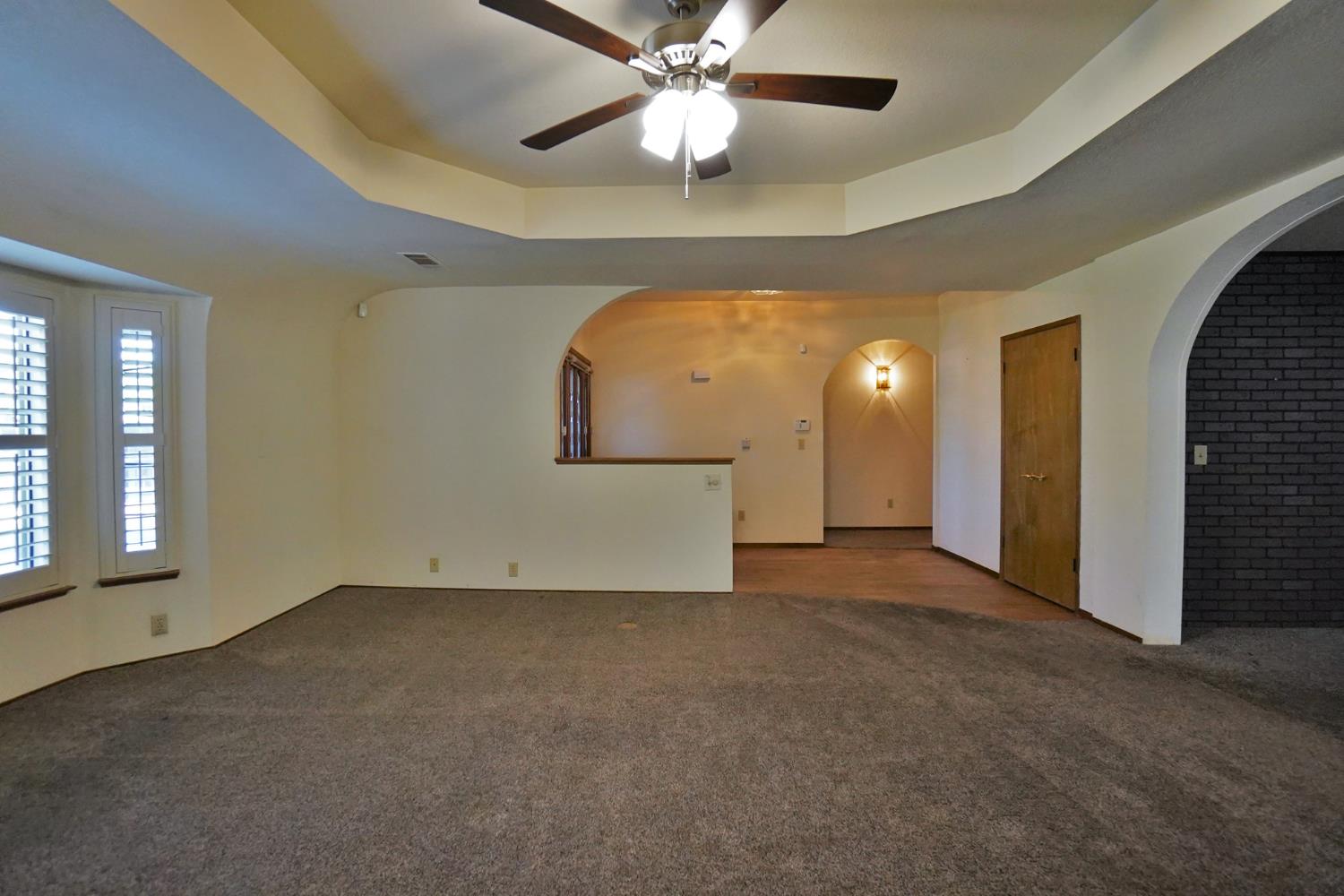 2479 Carter Way, Hanford, CA 93230