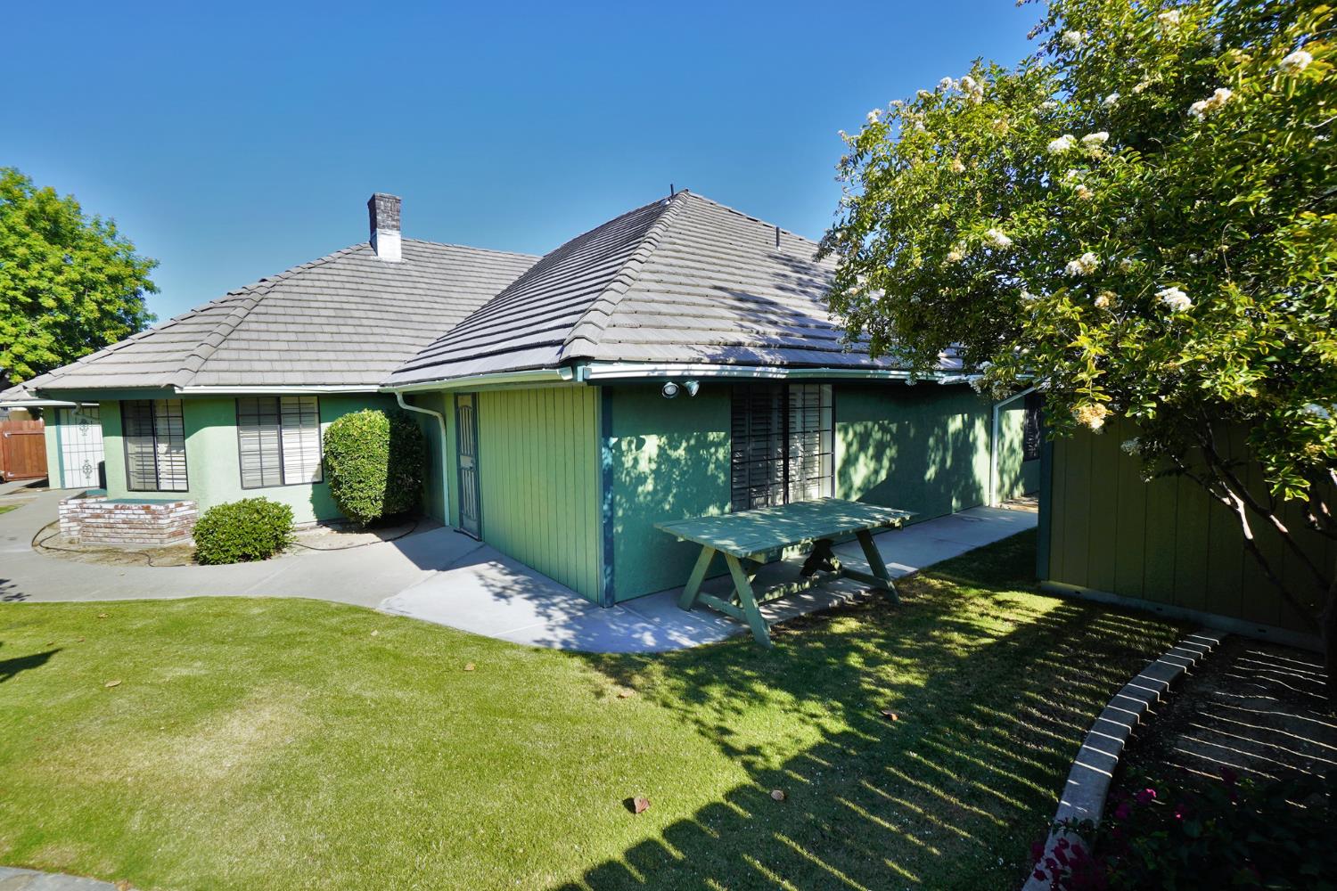 2479 Carter Way, Hanford, CA 93230