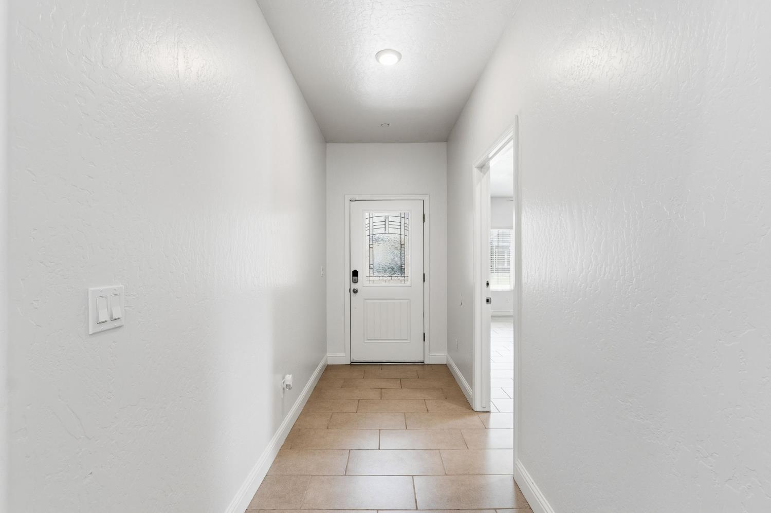 5438 W Floradora Ave, Fresno, CA 93722