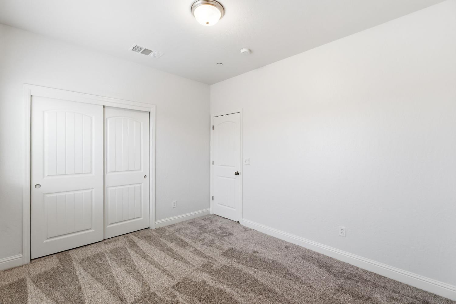 5438 W Floradora Ave, Fresno, CA 93722