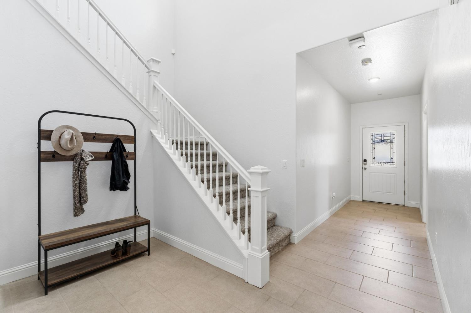 5438 W Floradora Ave, Fresno, CA 93722