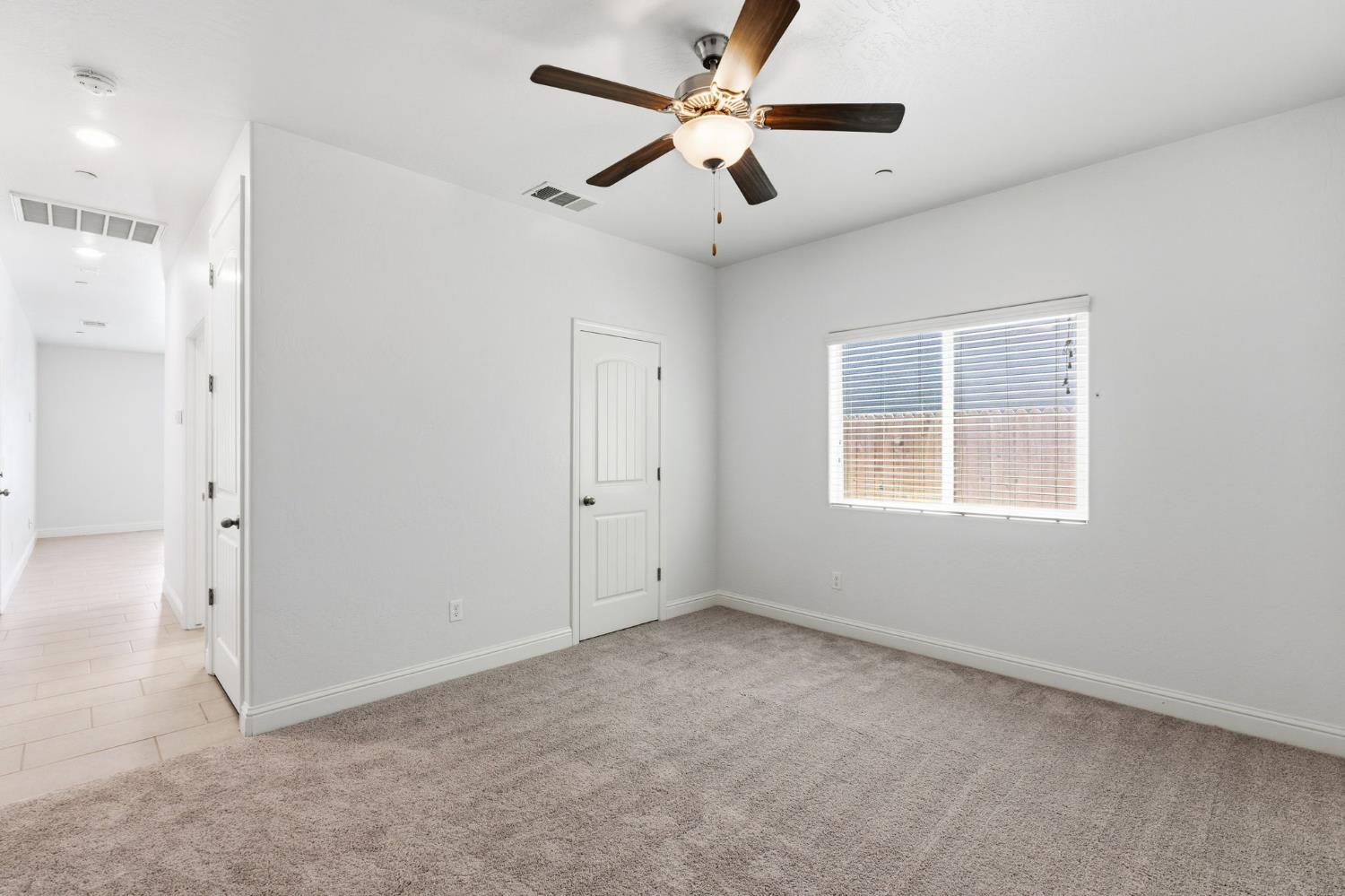 5438 W Floradora Ave, Fresno, CA 93722