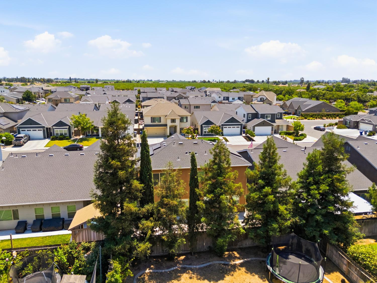 5438 W Floradora Ave, Fresno, CA 93722
