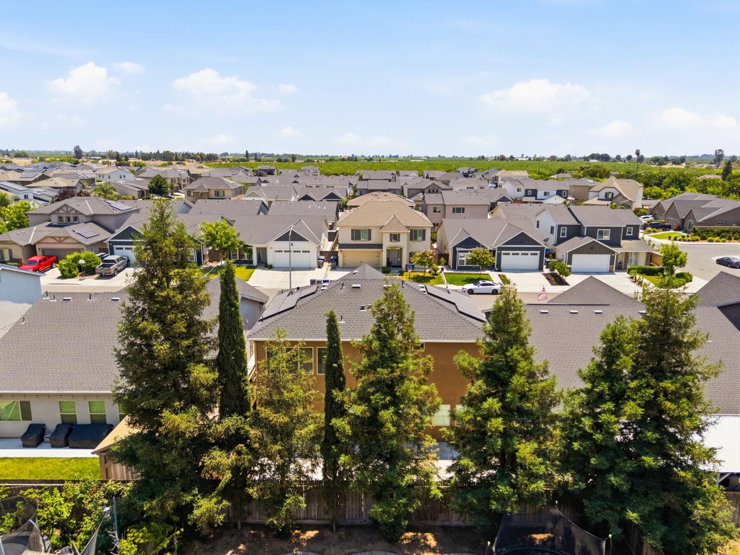 5438 W Floradora Ave, Fresno, CA 93722