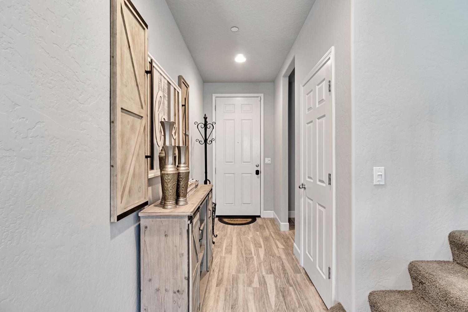 1579 Medellin Ln, Clovis, CA 93619