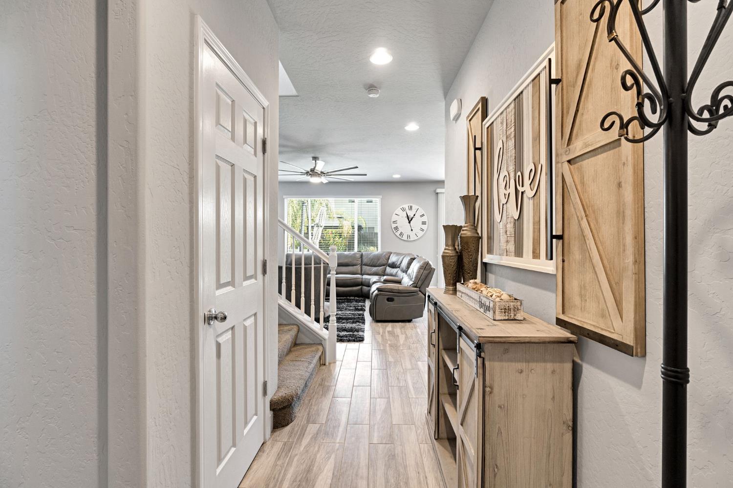 1579 Medellin Ln, Clovis, CA 93619