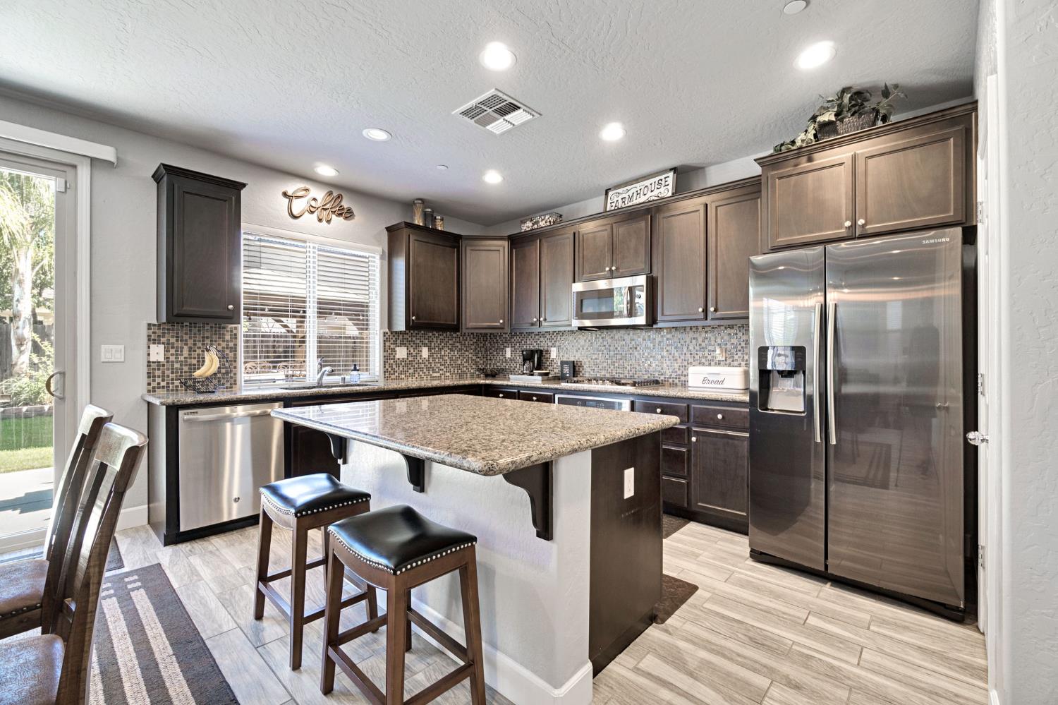 1579 Medellin Ln, Clovis, CA 93619