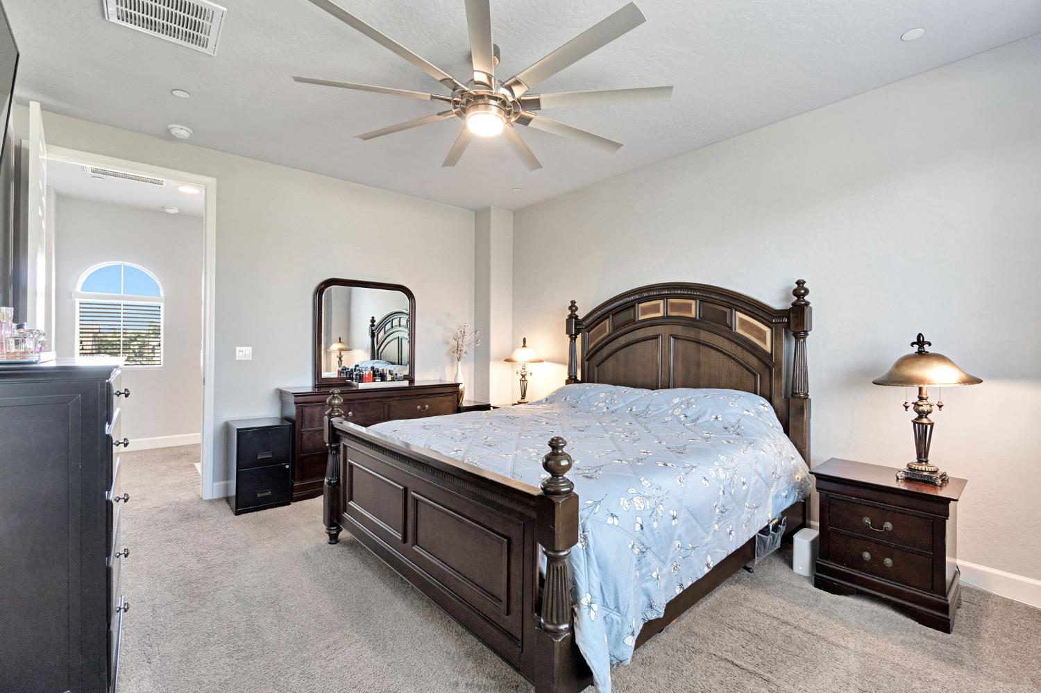 1579 Medellin Ln, Clovis, CA 93619