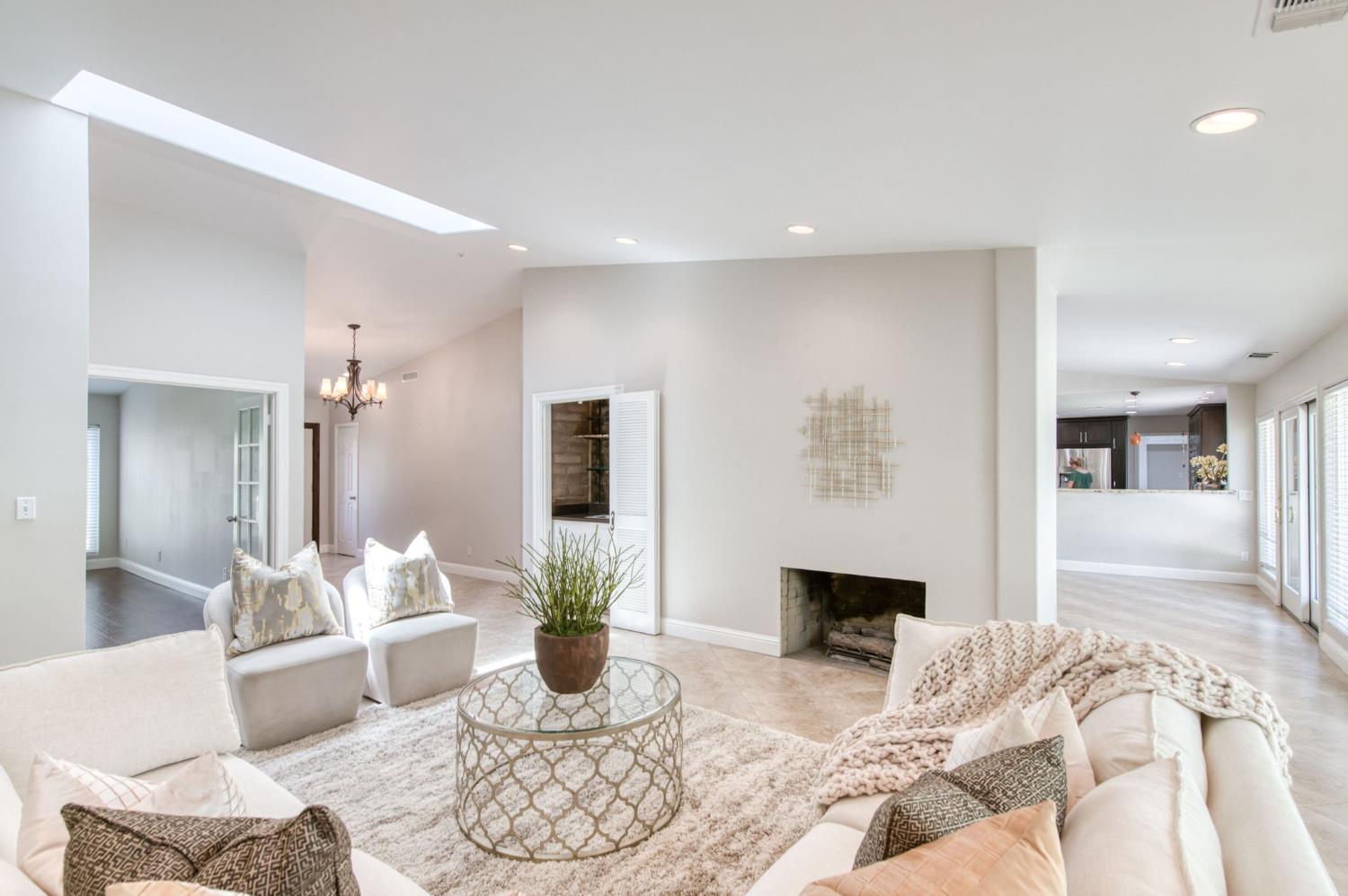 2510 W San Ramon Ave, Fresno, CA 93711
