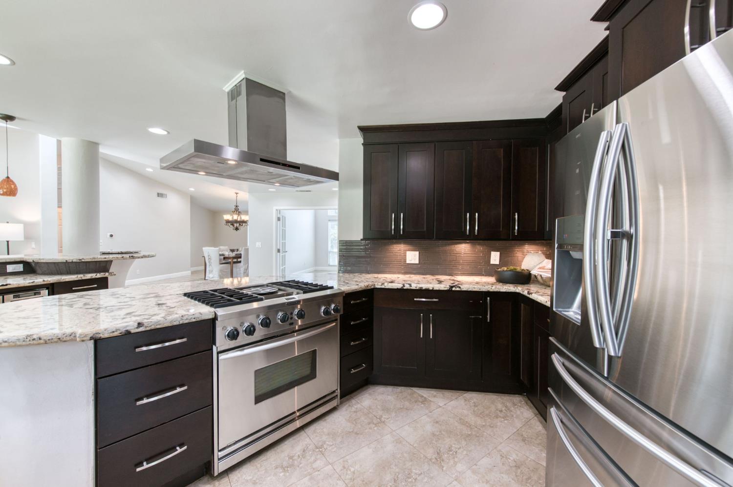 2510 W San Ramon Ave, Fresno, CA 93711