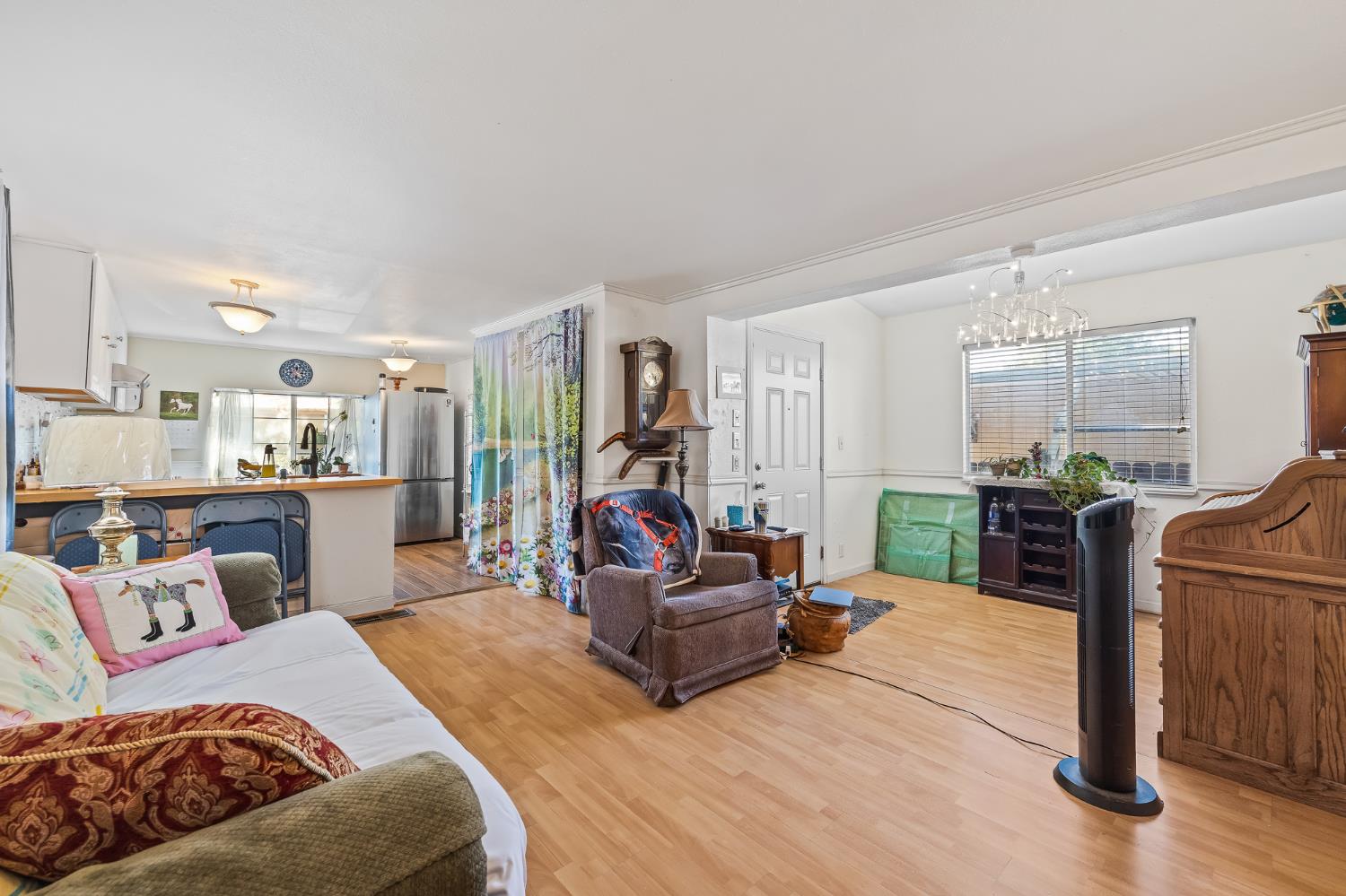 9360 N Blackstone #195, Fresno, CA 93720