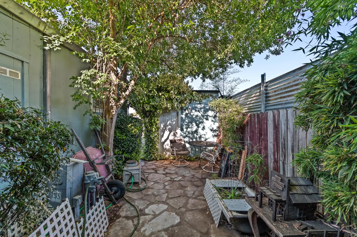 9360 N Blackstone #195, Fresno, CA 93720
