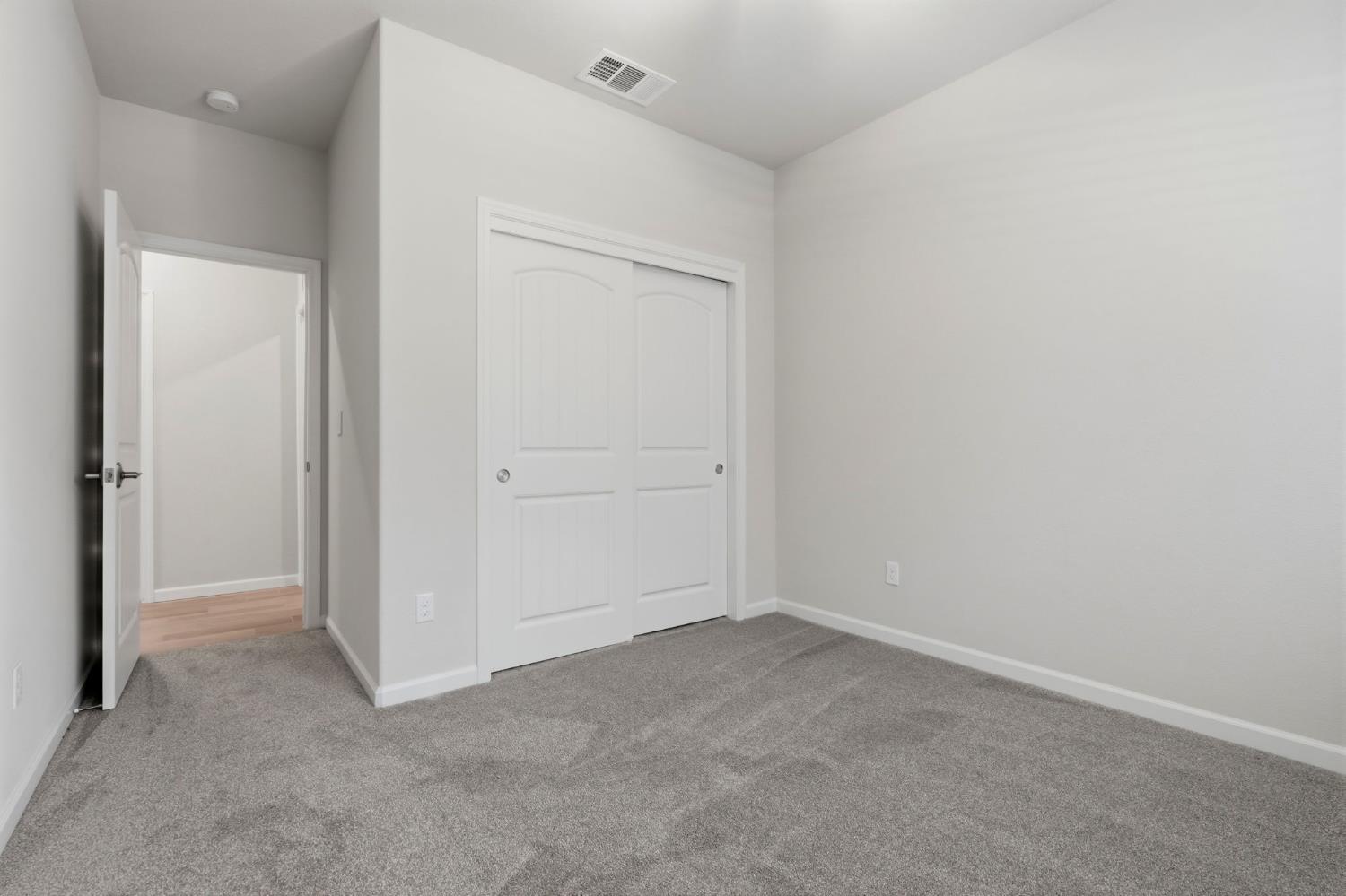2025 Madeline Dr, Hanford, CA 93230