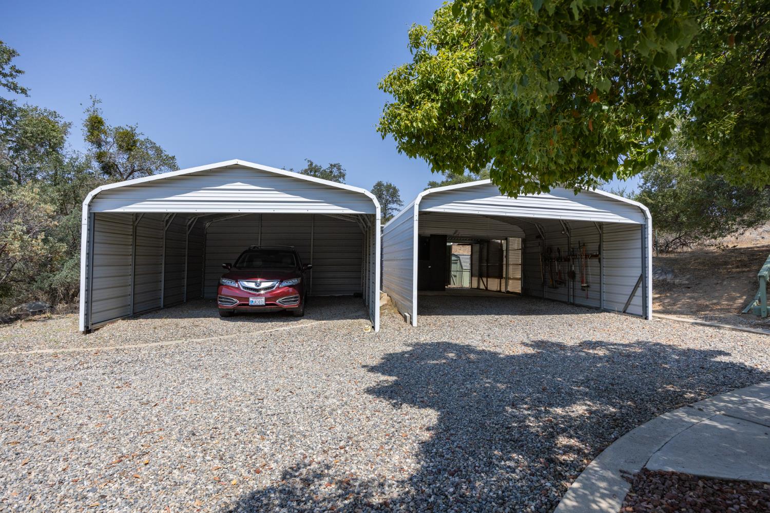 30572 Titan Dr, Coarsegold, CA 93614