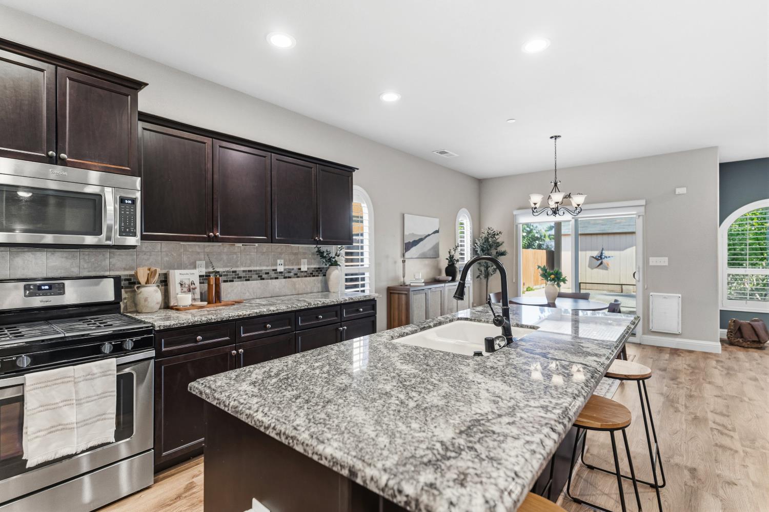 2208 Mesa, Clovis, CA 93611
