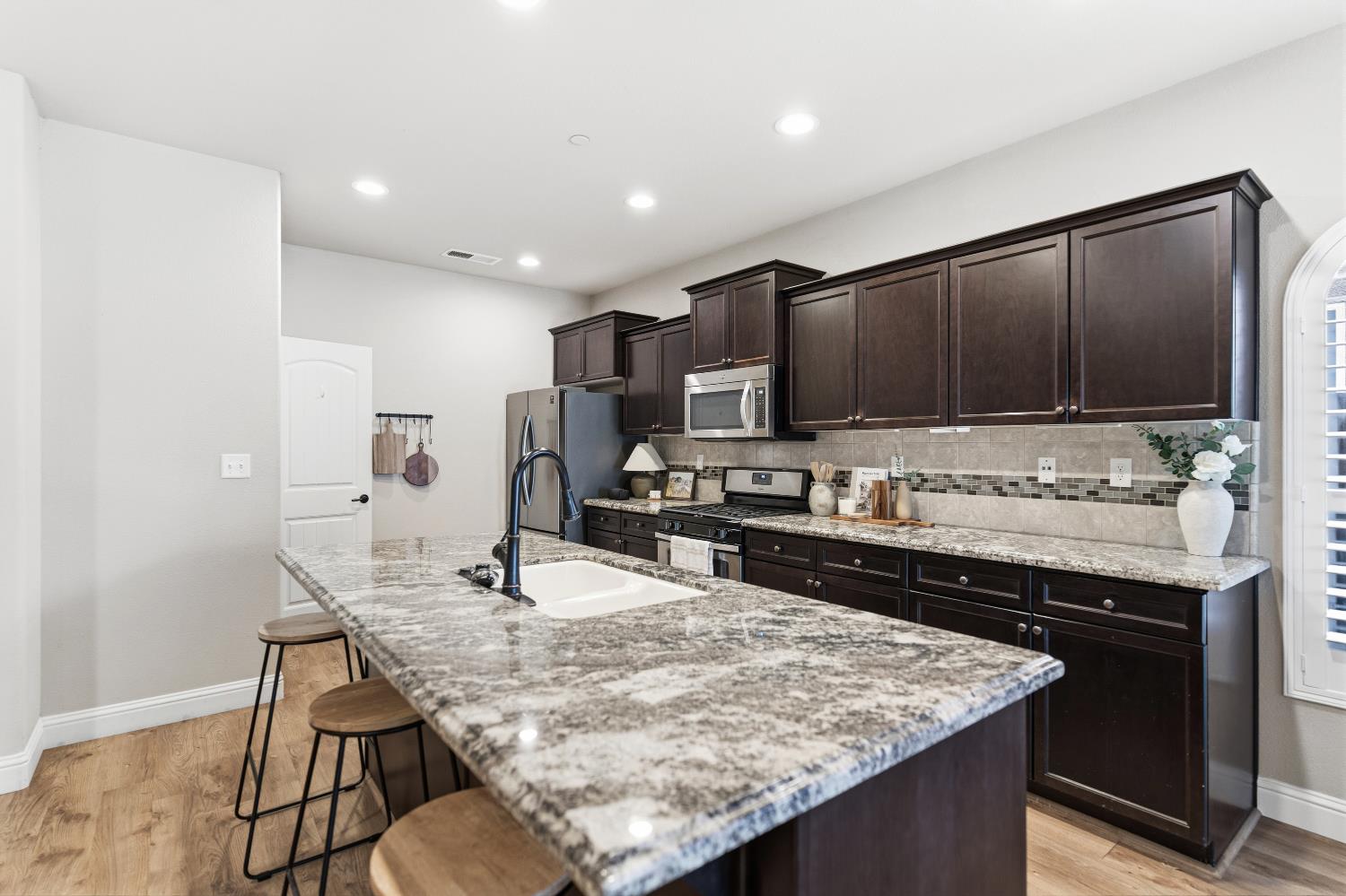 2208 Mesa, Clovis, CA 93611