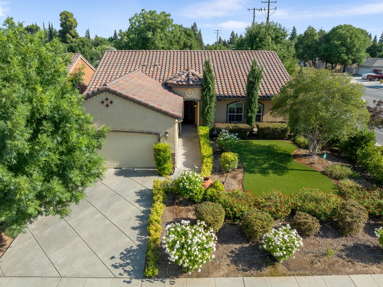 2208 Mesa, Clovis, CA 93611