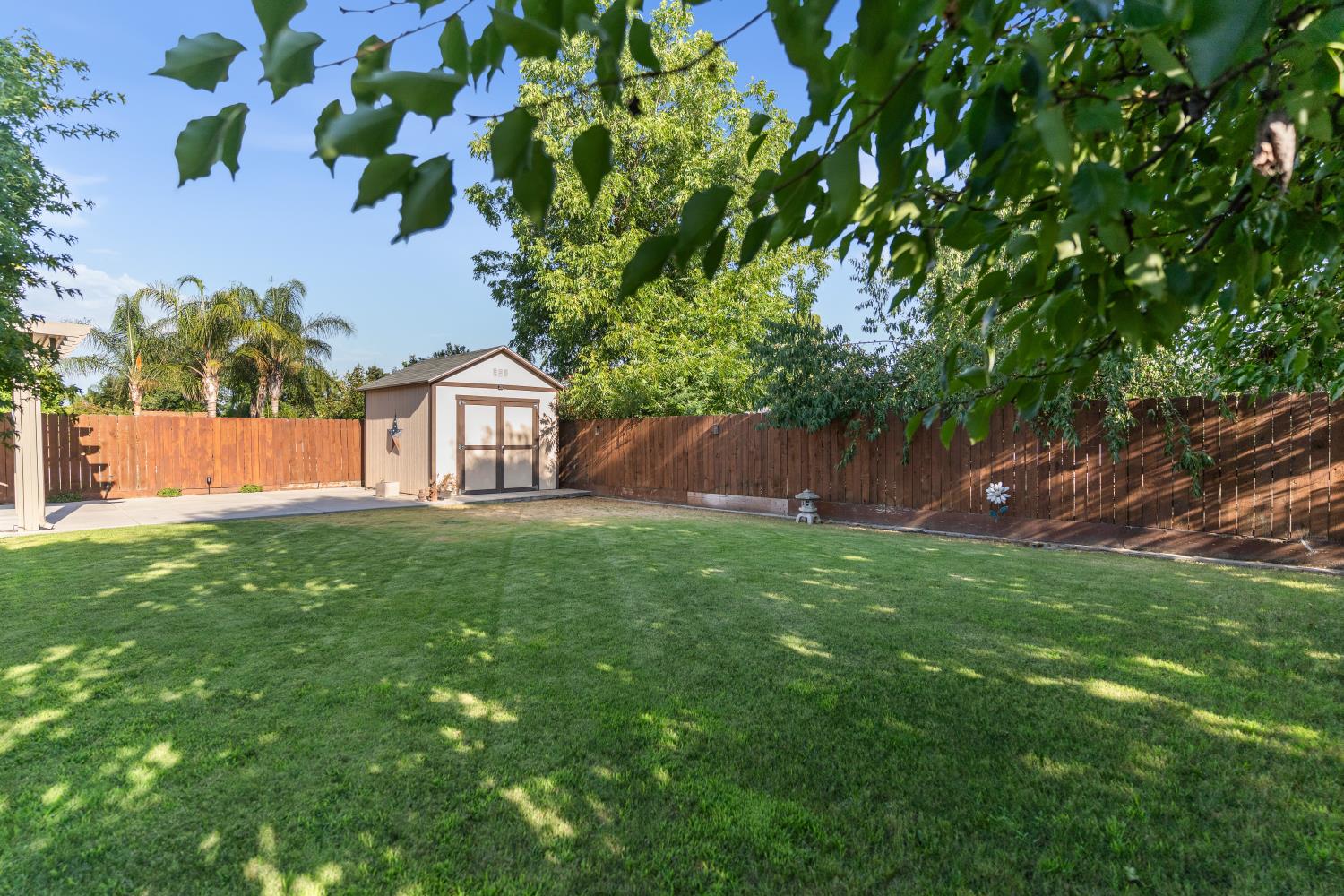 2208 Mesa, Clovis, CA 93611