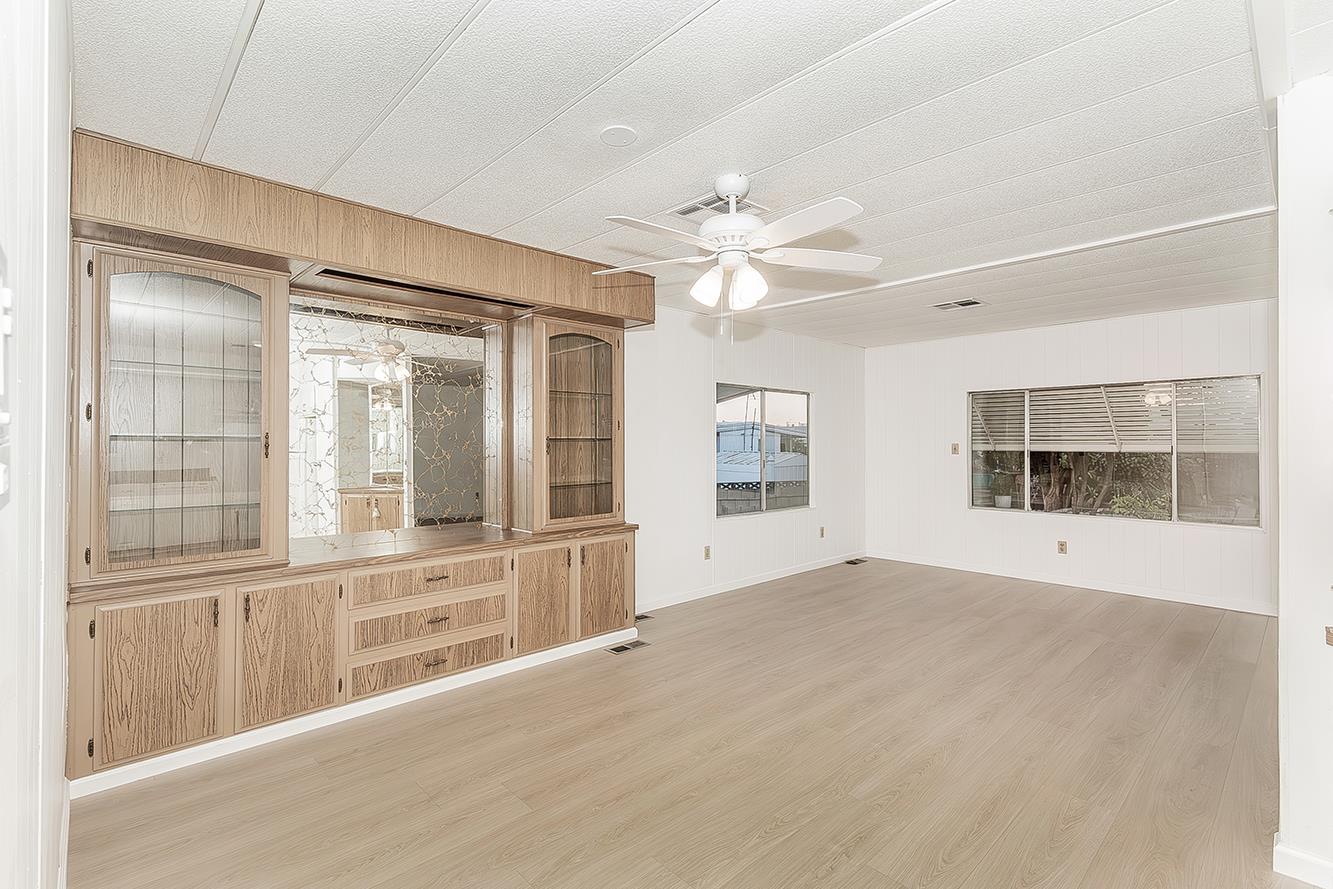 1701 Dinuba Ave #42, Selma, CA 93662