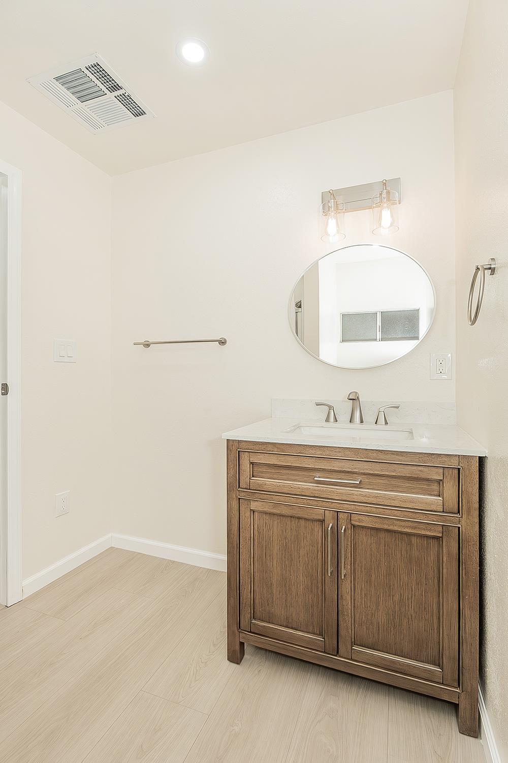 1701 Dinuba Ave #42, Selma, CA 93662