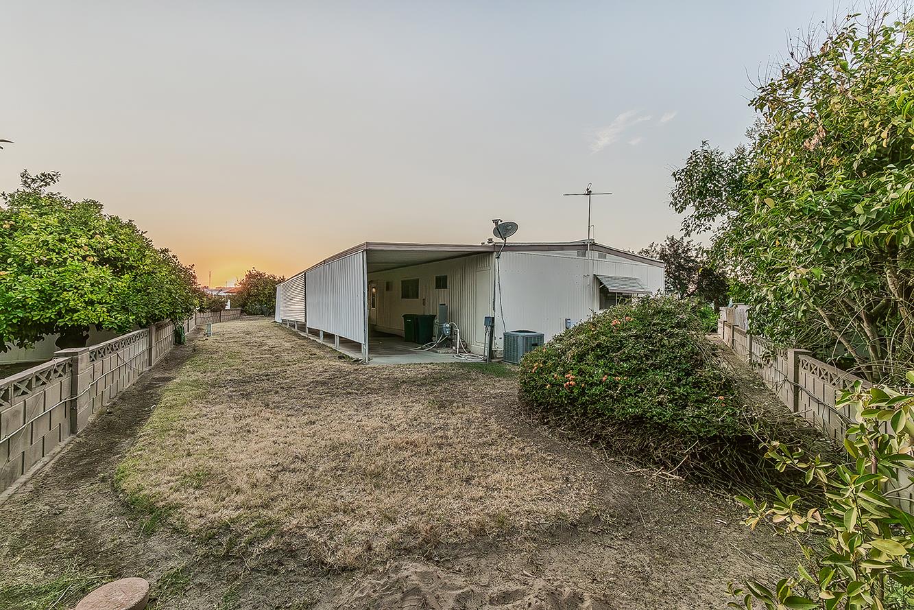 1701 Dinuba Ave #42, Selma, CA 93662