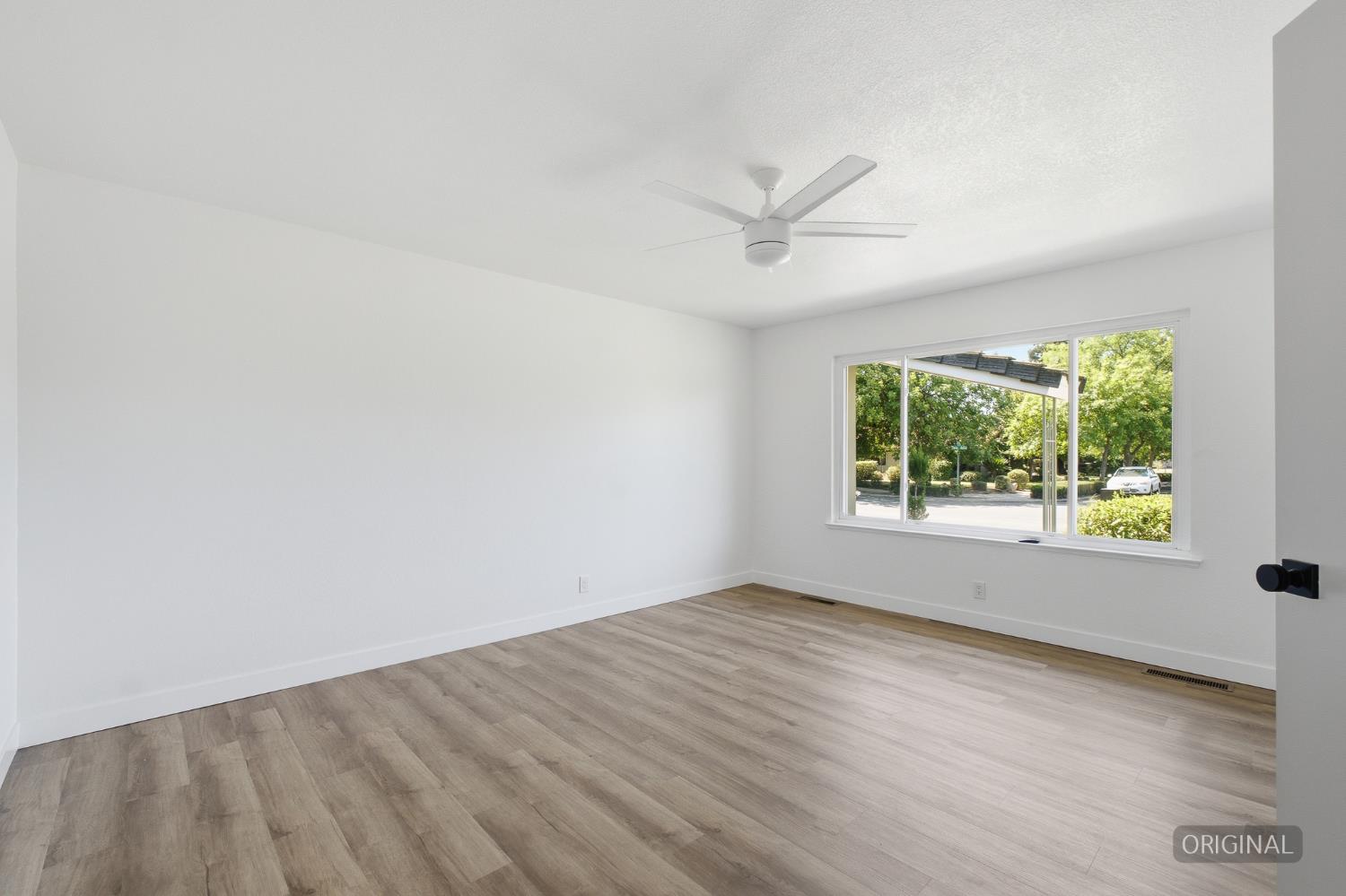 744 W Palo Alto Ave, Fresno, CA 93704