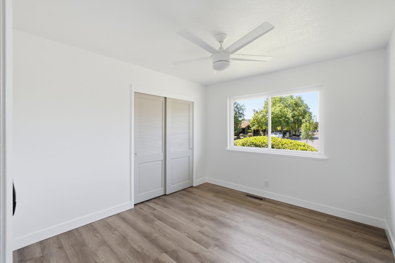 744 W Palo Alto Ave, Fresno, CA 93704