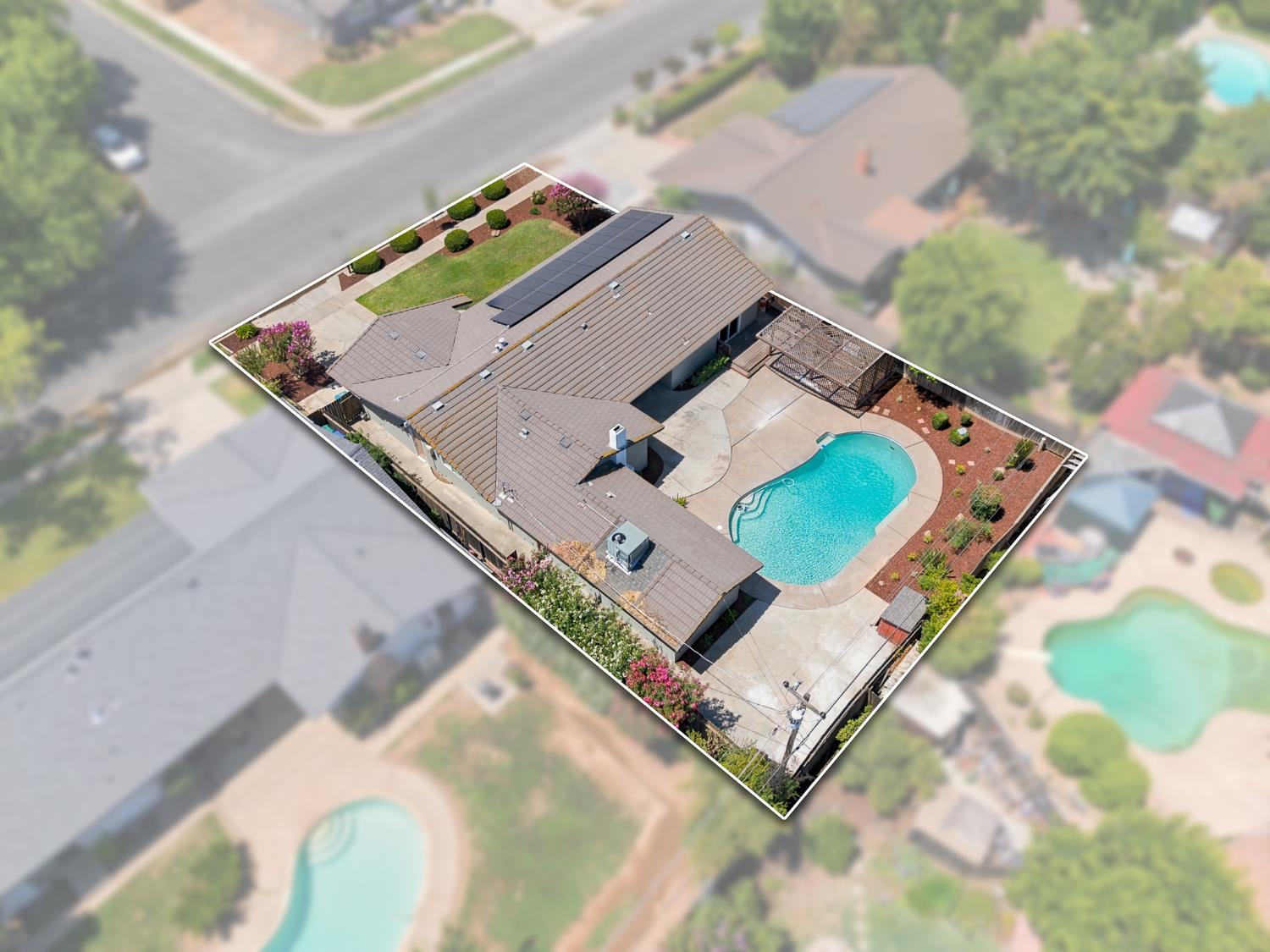 744 W Palo Alto Ave, Fresno, CA 93704