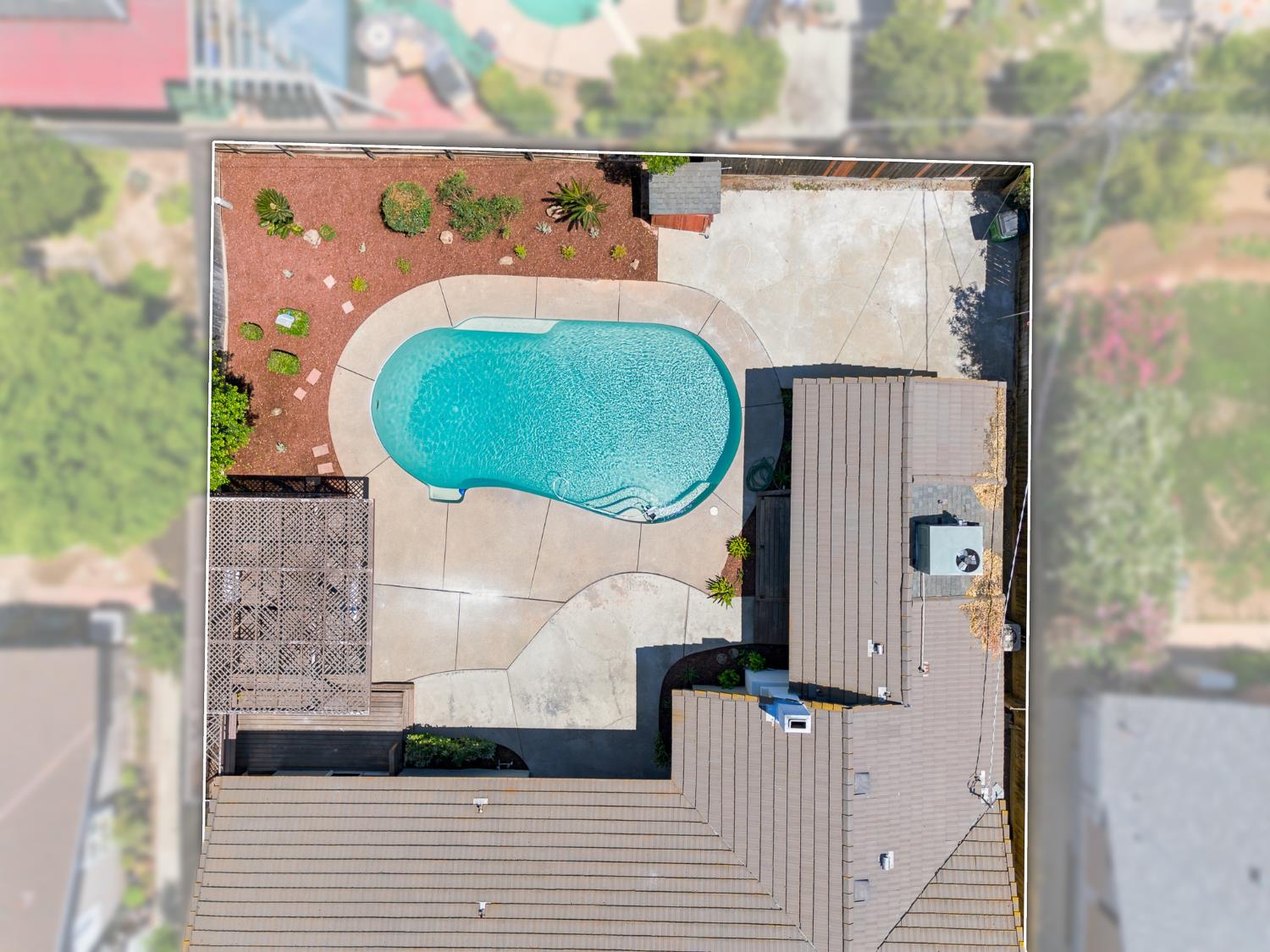 744 W Palo Alto Ave, Fresno, CA 93704