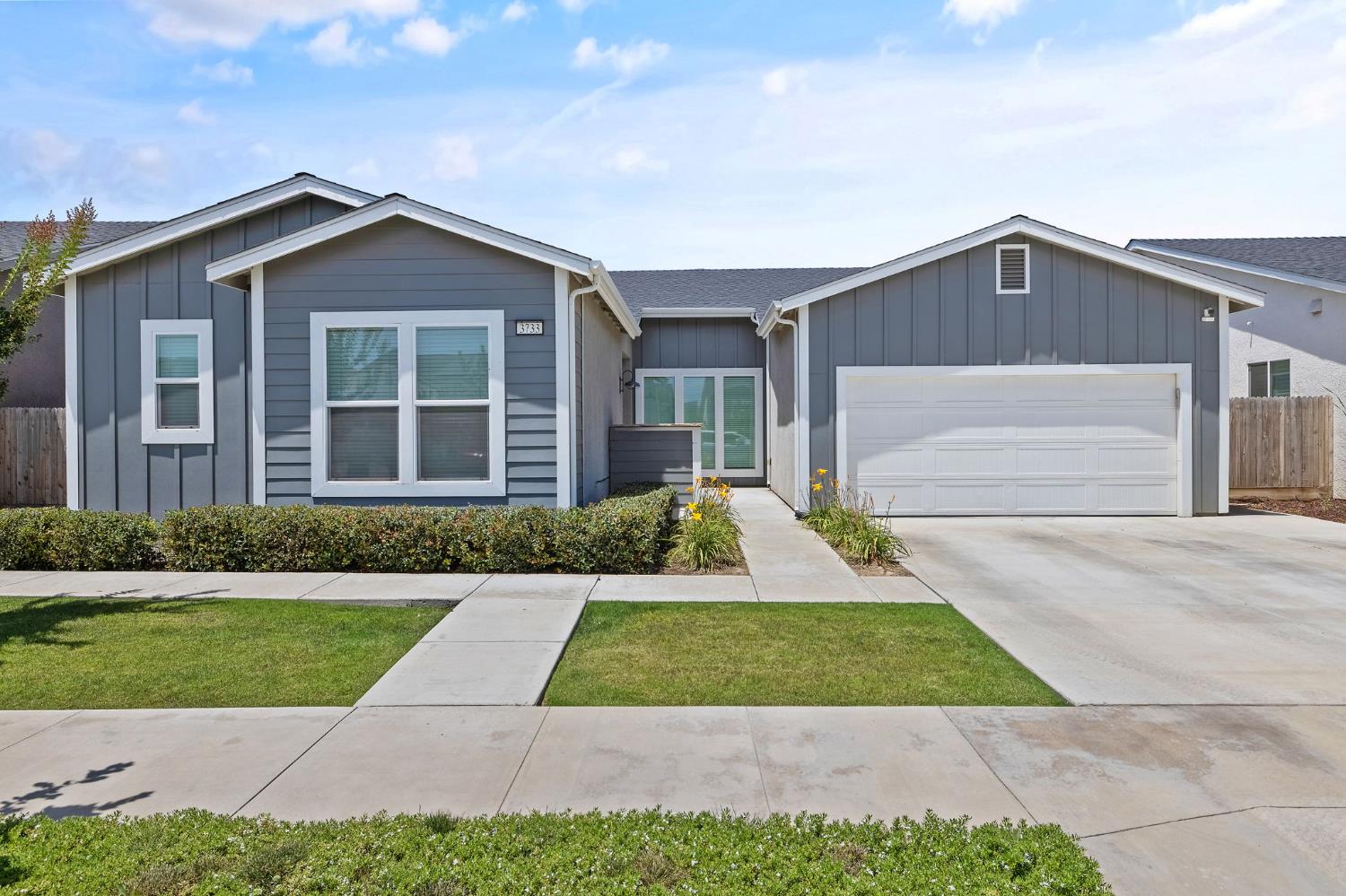 3733 N Clay, Visalia, CA 93291