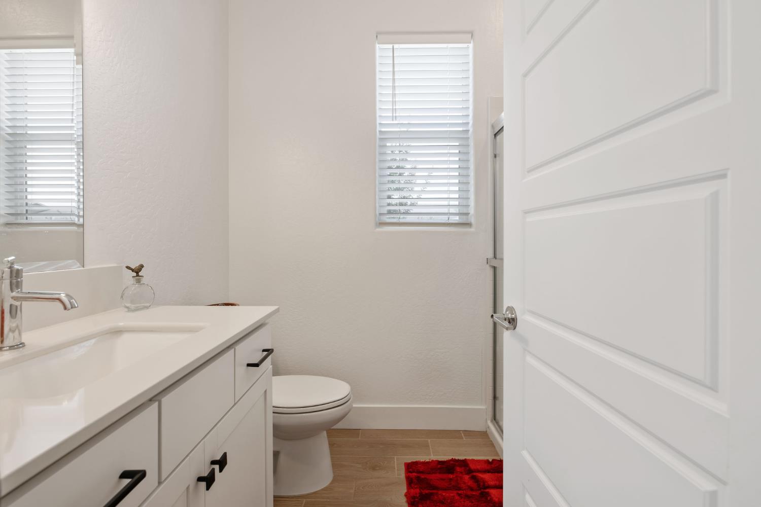 3733 N Clay, Visalia, CA 93291