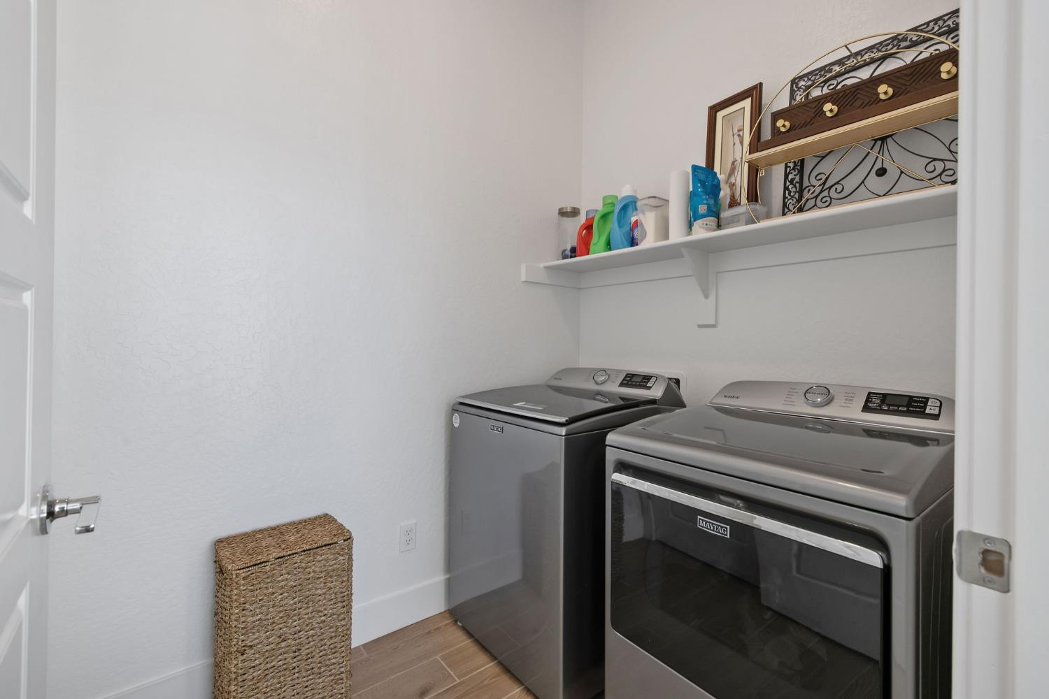 3733 N Clay, Visalia, CA 93291
