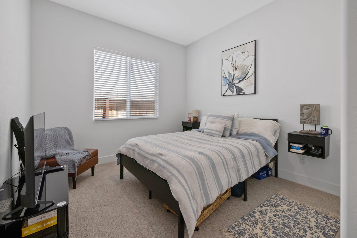 3733 N Clay, Visalia, CA 93291