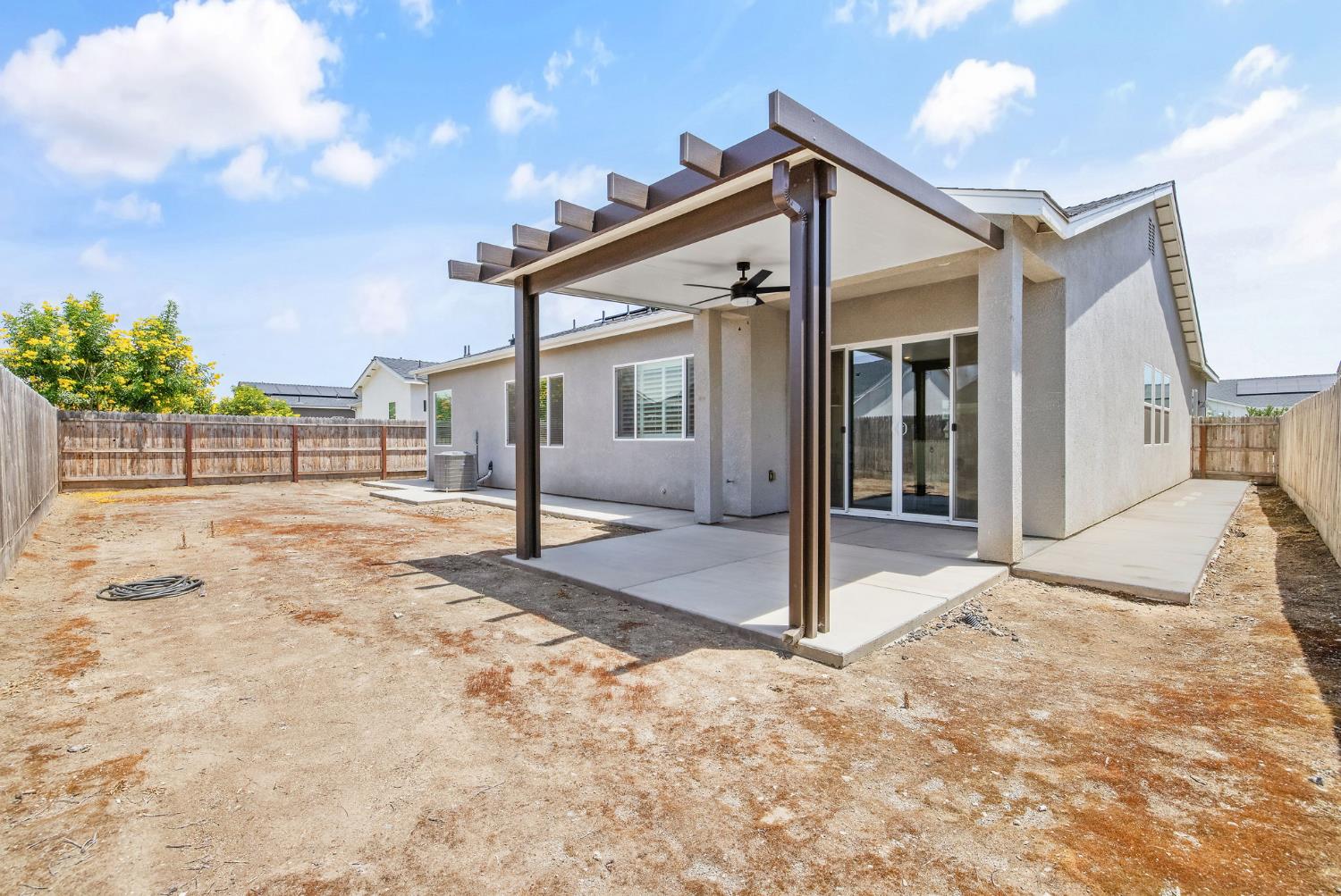 3733 N Clay, Visalia, CA 93291