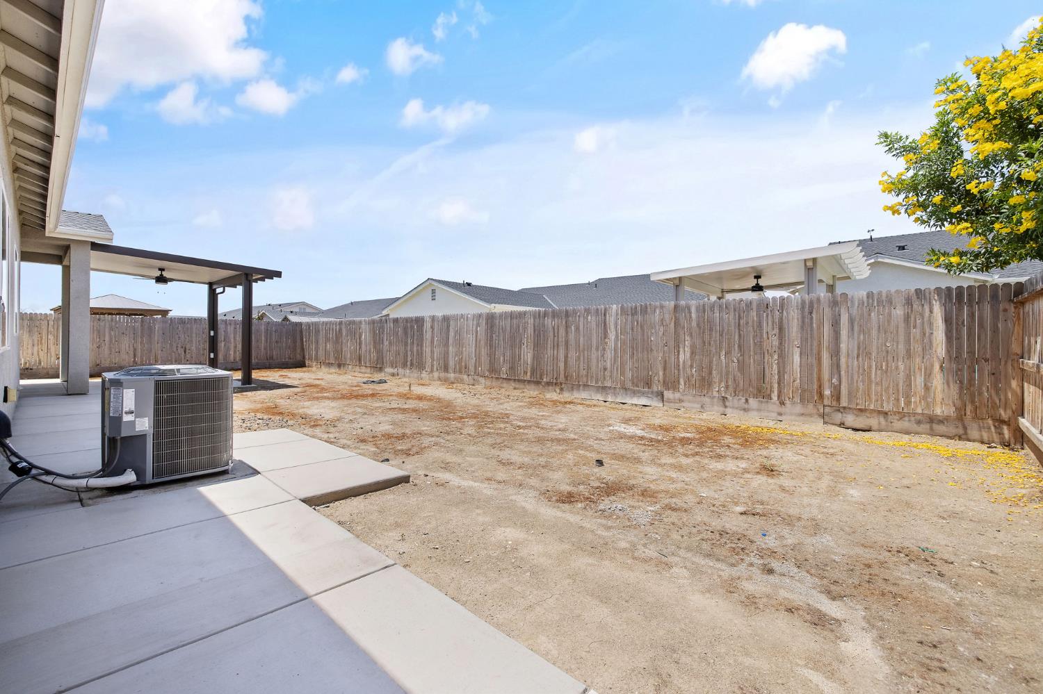 3733 N Clay, Visalia, CA 93291