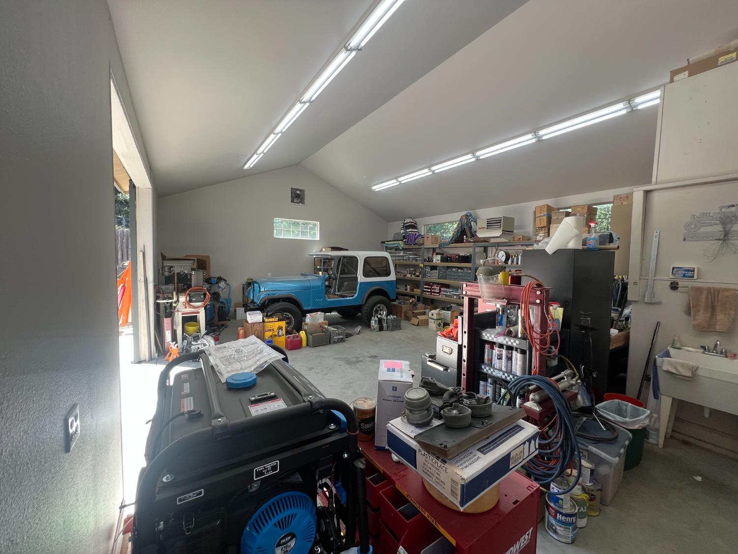 39670 Highview Dr, Oakhurst, CA 93644