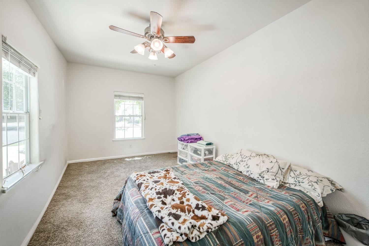 377 Moody Ave, Clovis, CA 93619