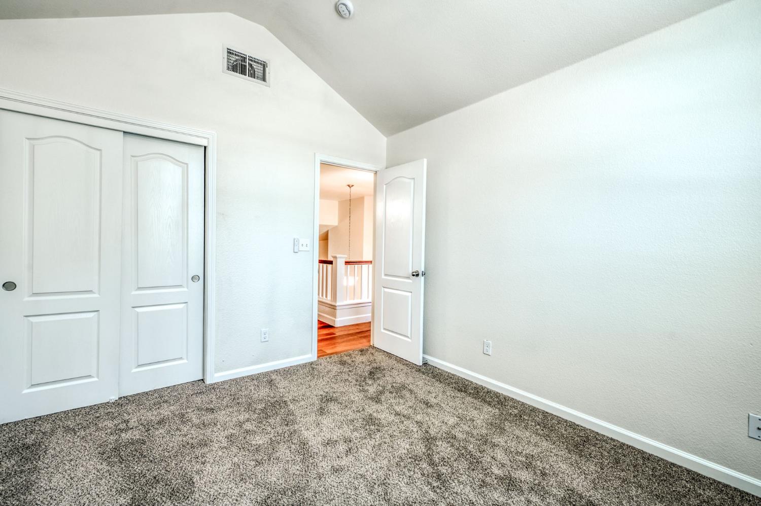 377 Moody Ave, Clovis, CA 93619