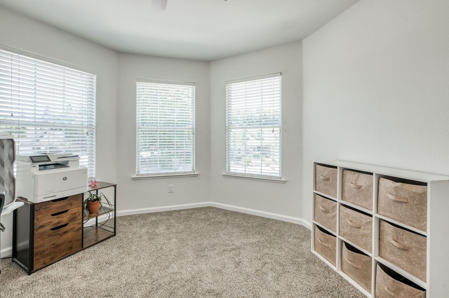 377 Moody Ave, Clovis, CA 93619