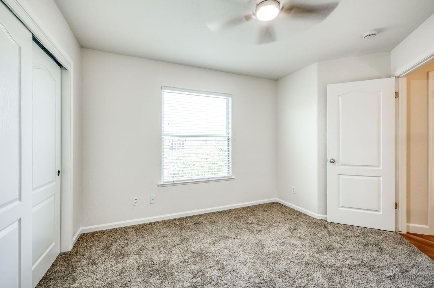 377 Moody Ave, Clovis, CA 93619